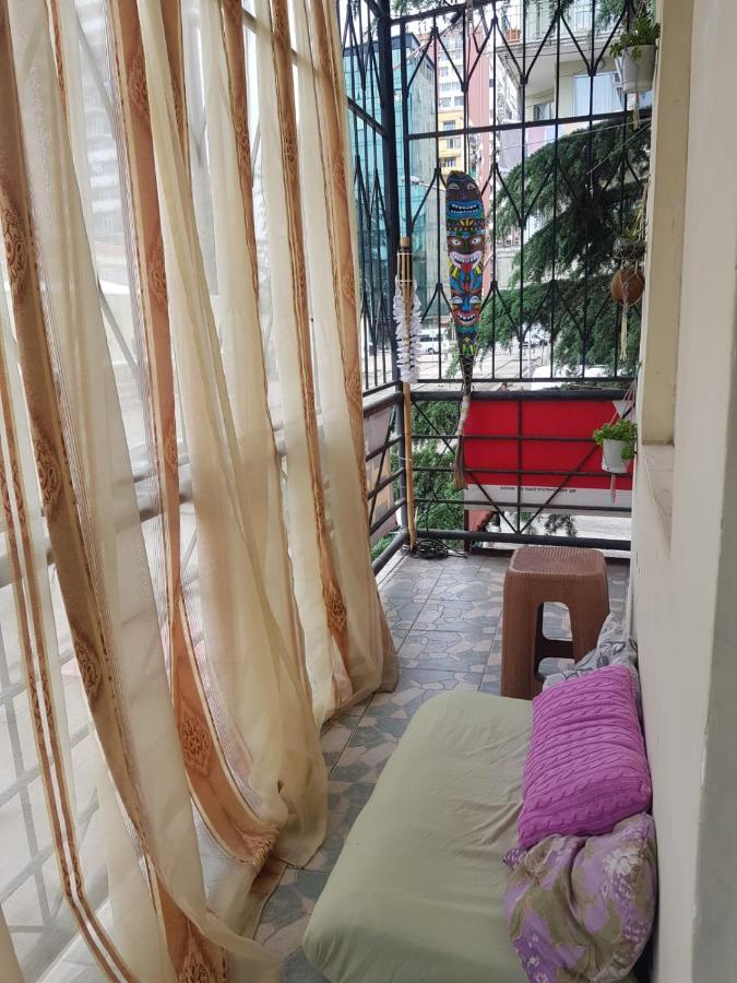 Enjoy The Hostel Batumi Eksteriør bilde